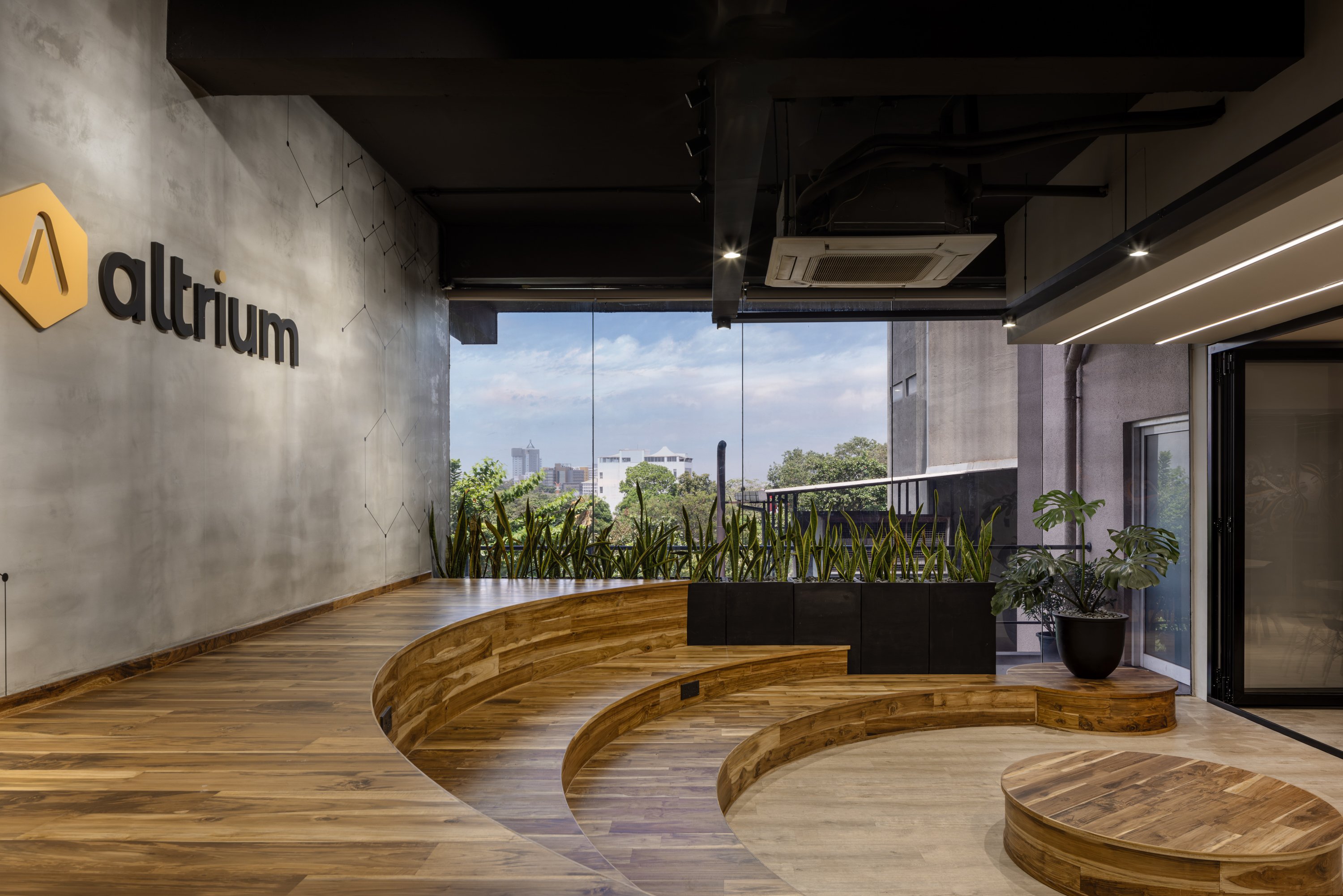 INTERIOR - ALTRIUM